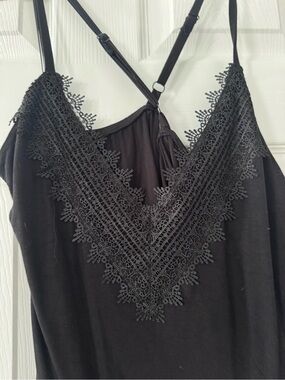 Black Lace V-Neck Cami Tank Top - Unbranded